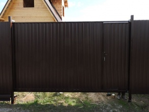 Ворота из профнастила откатные - пример 11 фото в Шахунье
