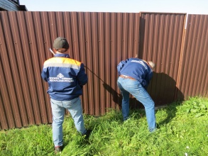 Забор из профнастила с утрамбовкой щебнем 79 метров фото в Шахунье